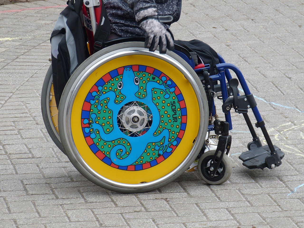 Qui contacter pour installer une douche pour handicapés ?