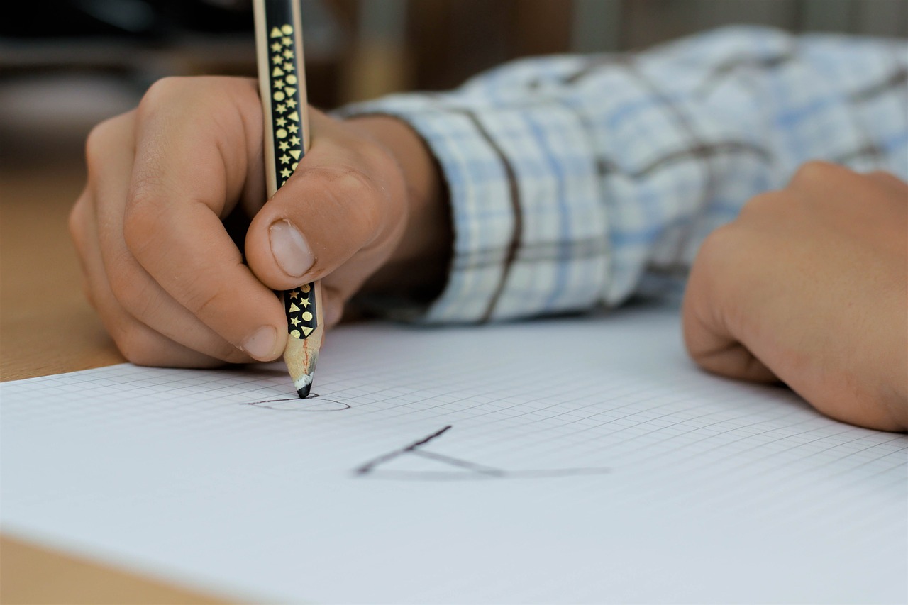 Faut-il une autorisation pour faire l&rsquo;école à la maison ?